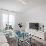 Апартаменты Gorgeous In *