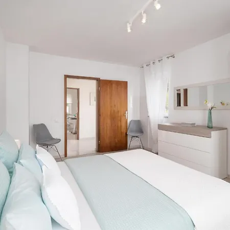 Gorgeous In With Kitchen