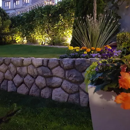3 Bedroom Gorgeous In Apartman *